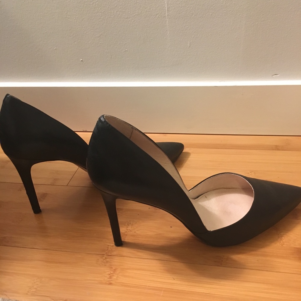 Louis et Cie black leather pumps